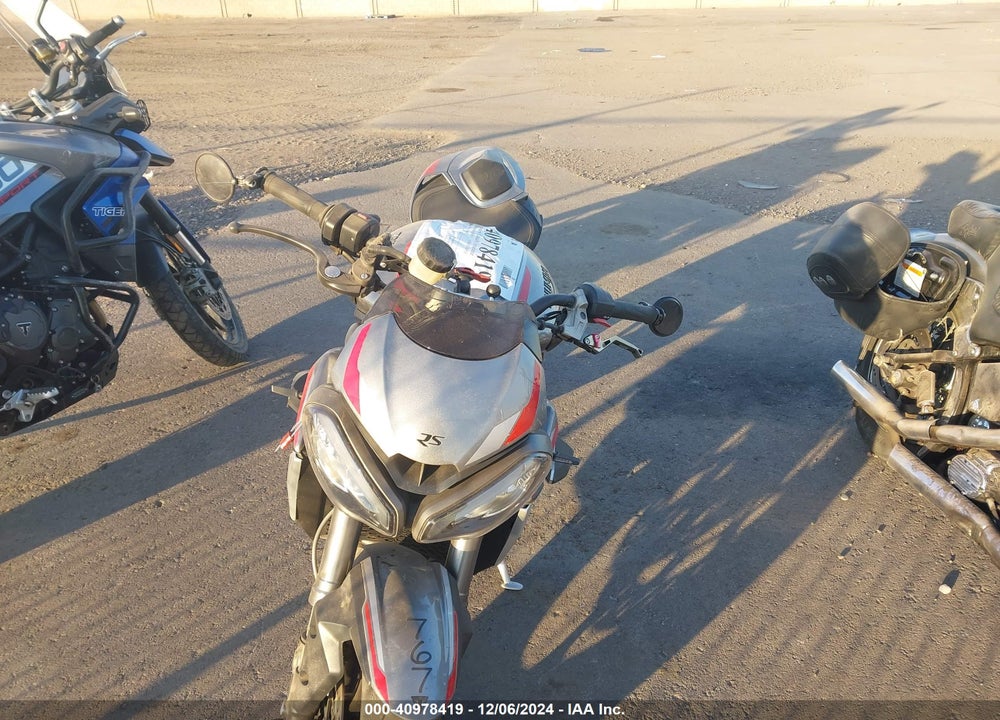 2020 TRIUMPH MOTORCYCLE STREET TRIPLE RS VIN: SMTA554S7LT976795