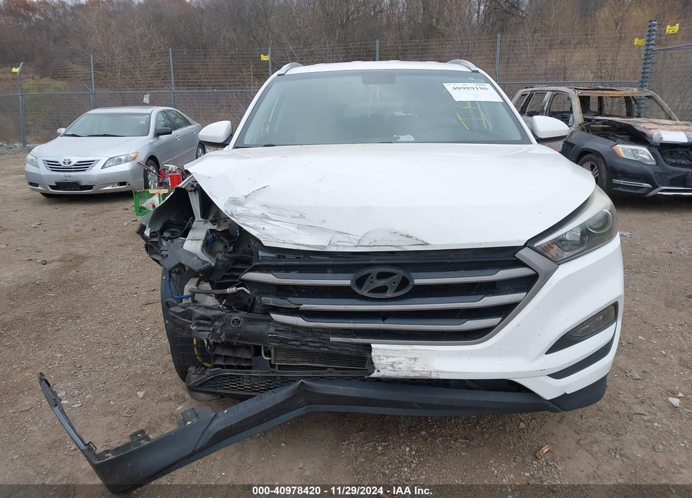2016 HYUNDAI TUCSON VIN: KM8J3CA46GU105087
