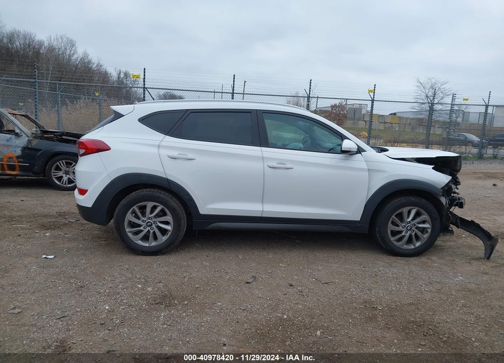 2016 HYUNDAI TUCSON VIN: KM8J3CA46GU105087