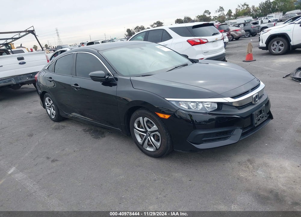 2018 HONDA CIVIC LX VIN: 2HGFC2F58JH529131