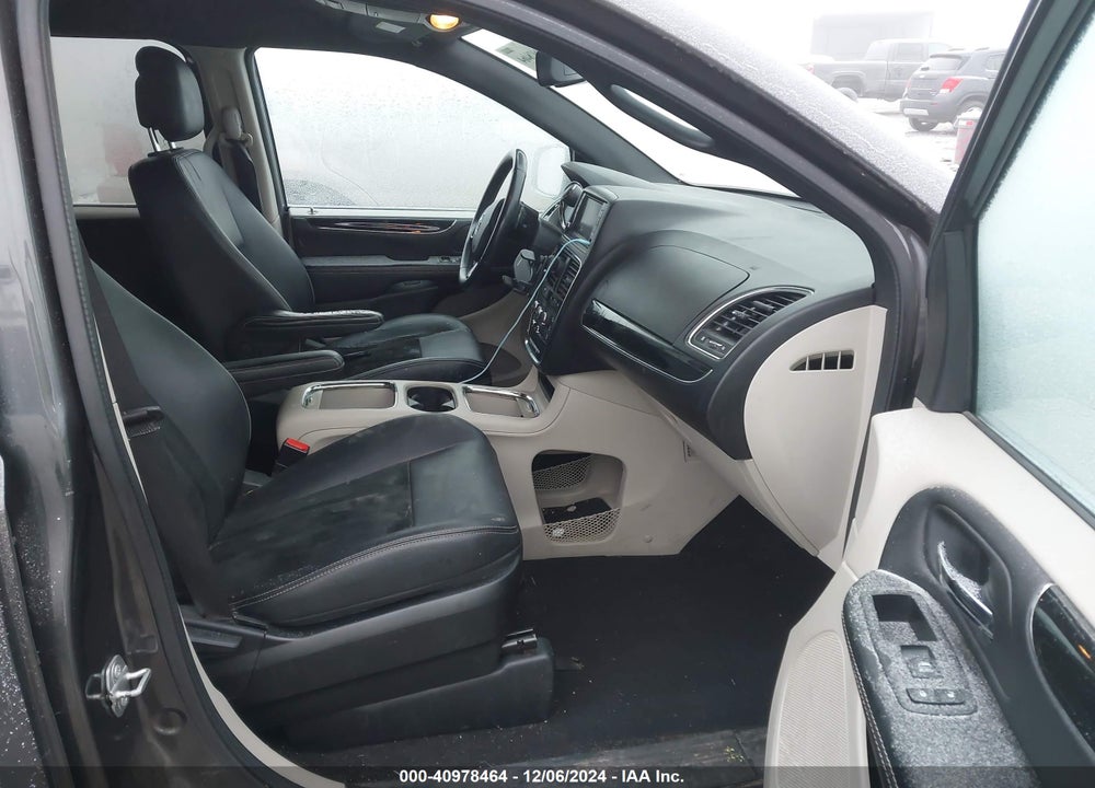 2017 DODGE GRAND CARAVAN SXT VIN: 2C4RDGCG7HR755161