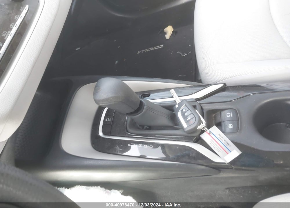 2020 TOYOTA COROLLA LE VIN: JTDEPRAE4LJ075069