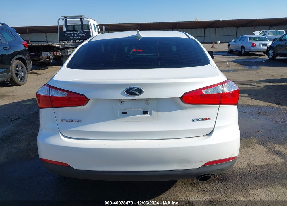 2016 KIA FORTE EX VIN: KNAFZ4A85G5577919