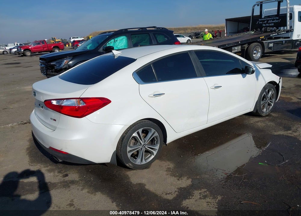 2016 KIA FORTE EX VIN: KNAFZ4A85G5577919