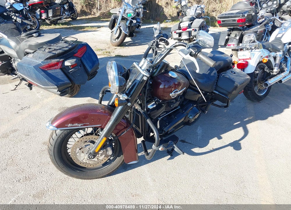 2018 HARLEY-DAVIDSON FLHC HERITAGE CLASSIC VIN: 1HD1YAJ15JC043306
