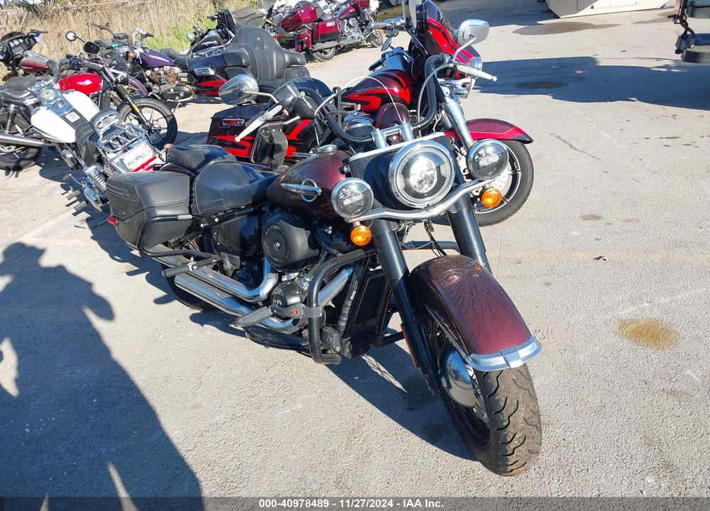 2018 HARLEY-DAVIDSON FLHC HERITAGE CLASSIC VIN: 1HD1YAJ15JC043306