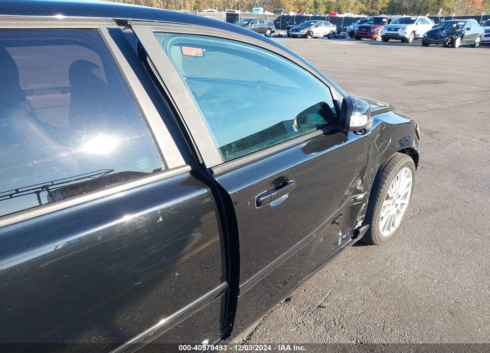 2010 VOLVO V50 2.4I VIN: YV1382MW4A2534070
