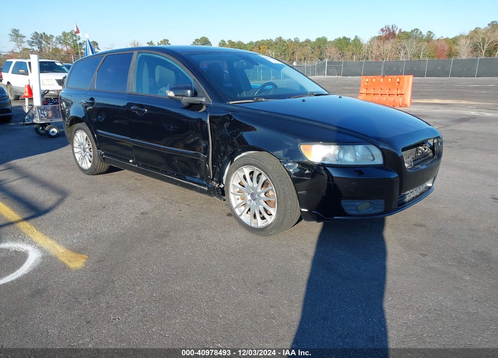 2010 VOLVO V50 2.4I VIN: YV1382MW4A2534070