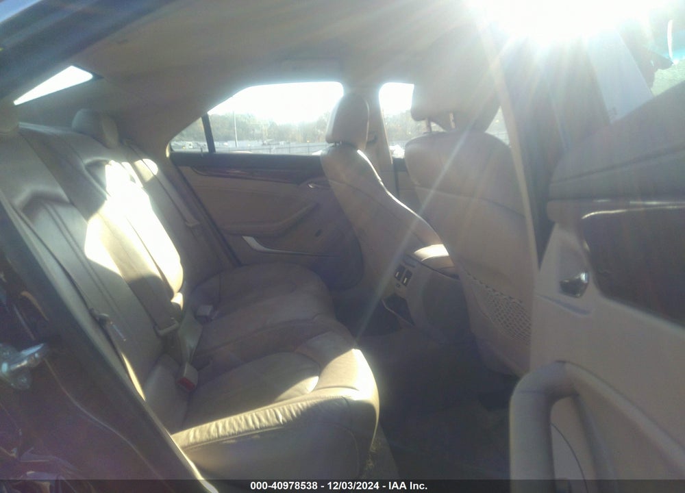 2010 CADILLAC CTS LUXURY VIN: 1G6DE5EG7A0104575
