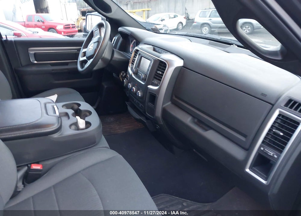 2022 RAM 1500 CLASSIC WARLOCK 4X4 6'4 BOX VIN: 1C6RR7GG2NS200468
