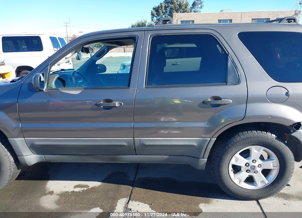 2005 FORD ESCAPE XLT VIN: 1FMYU03175KB37522