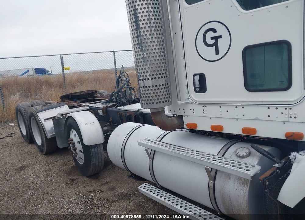2007 KENWORTH T800 T800 VIN: 1XKDPB0X17R182954