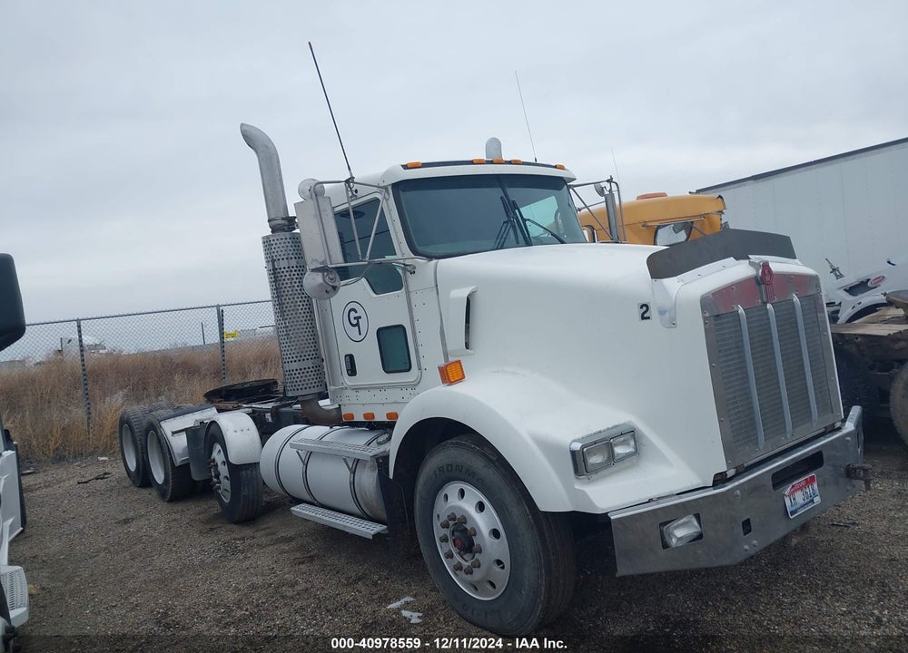 2007 KENWORTH T800 T800 VIN: 1XKDPB0X17R182954