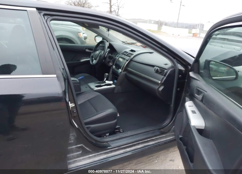 2014 TOYOTA CAMRY SE VIN: 4T1BF1FK5EU348930