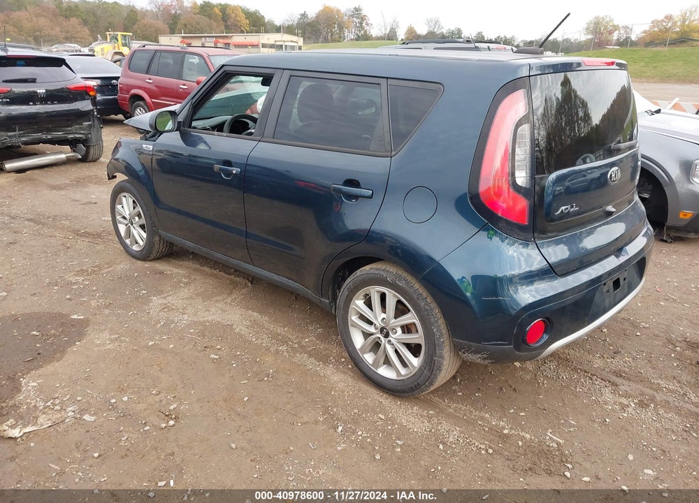 2017 KIA SOUL VIN: KNDJP3A5XH7412117