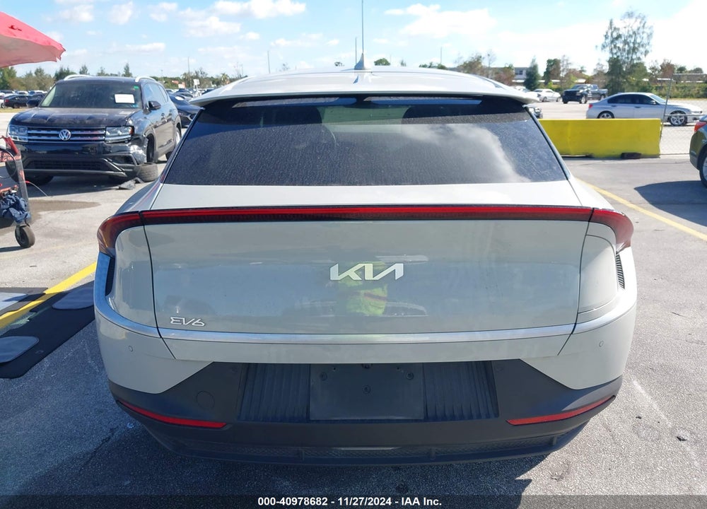 2024 KIA EV6 LIGHT LONG RANGE VIN: KNDC34LAXR5171743