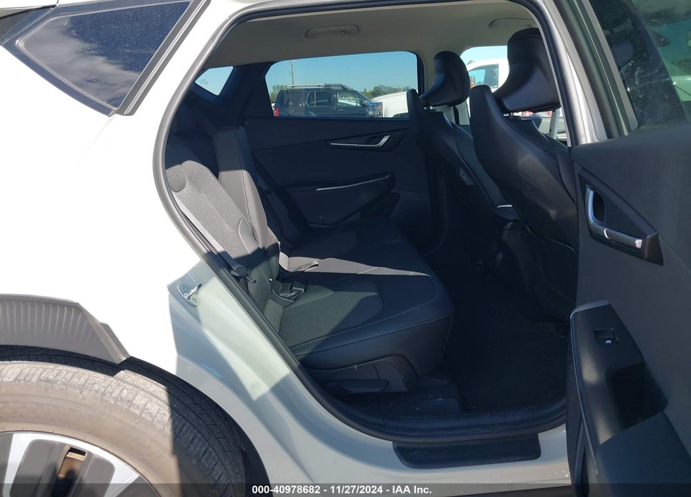 2024 KIA EV6 LIGHT LONG RANGE VIN: KNDC34LAXR5171743