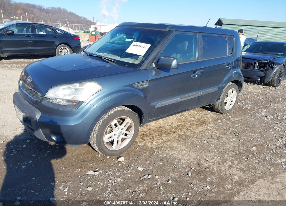 2011 KIA SOUL VIN: KNDJT2A26B7233236