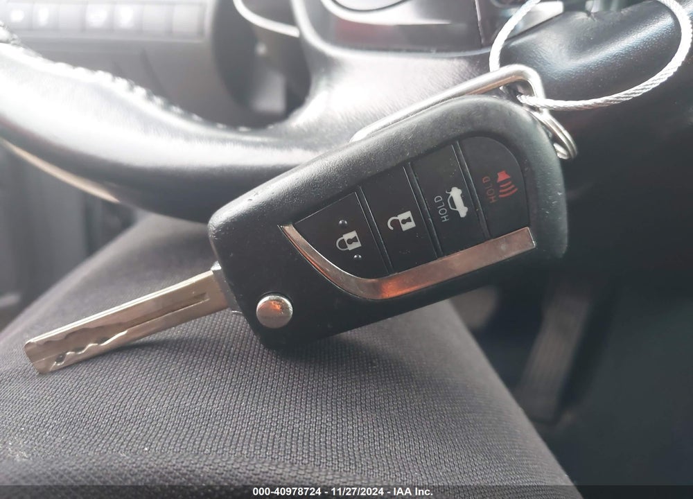 2020 TOYOTA CAMRY SE VIN: 4T1G11AK3LU321122