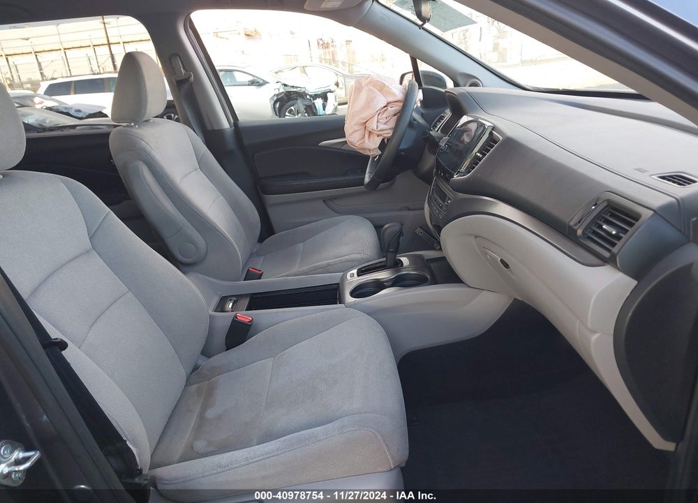 2019 HONDA PILOT EX VIN: 5FNYF5H30KB004325