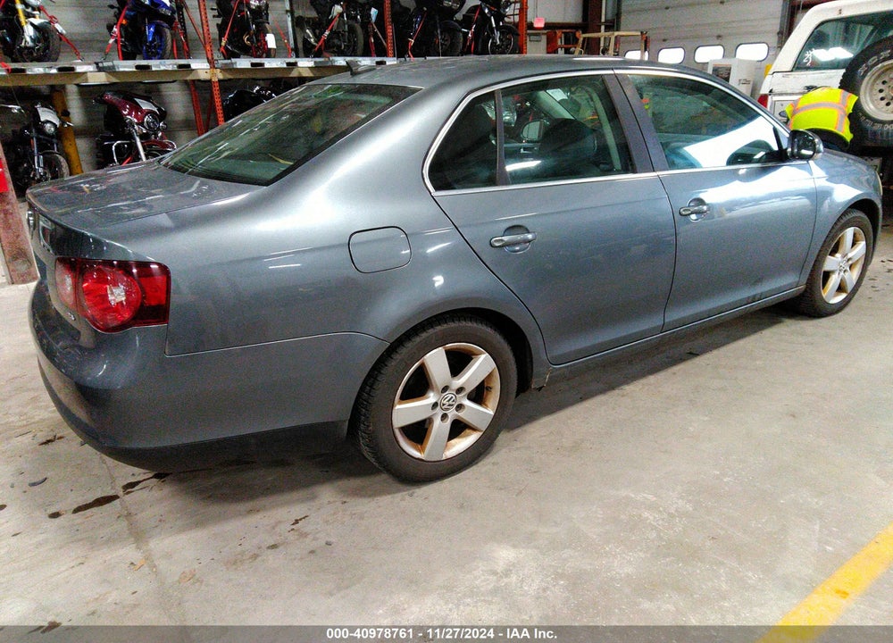 2008 VOLKSWAGEN JETTA SE/SEL VIN: 3VWRM71KX8M058952