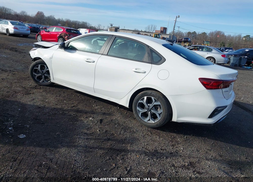2021 KIA FORTE VIN: 3KPF24AD8ME273858