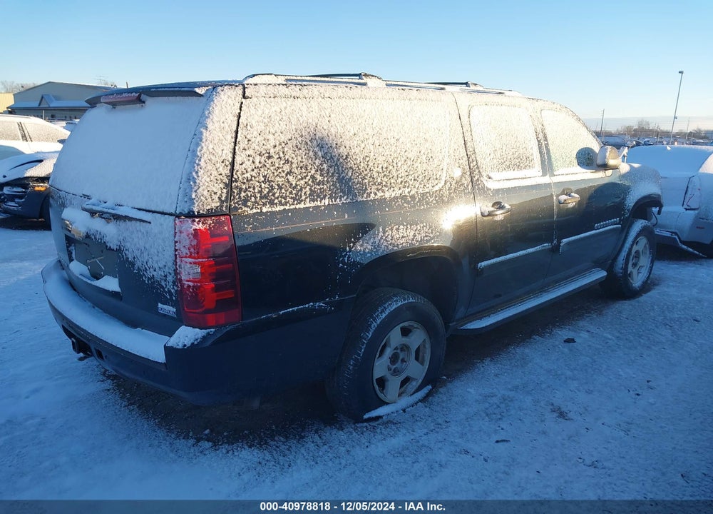 2008 CHEVROLET SUBURBAN 1500 LT VIN: 1GNFK16308R278567