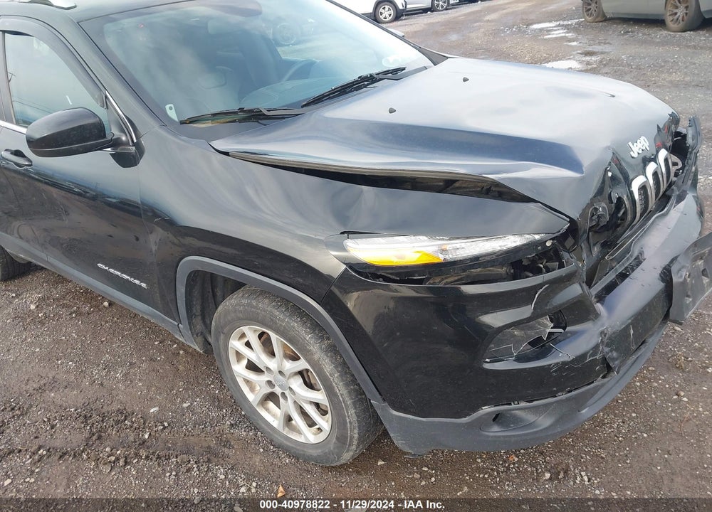 2017 JEEP CHEROKEE LATITUDE 4X4 VIN: 1C4PJMCB0HW590659