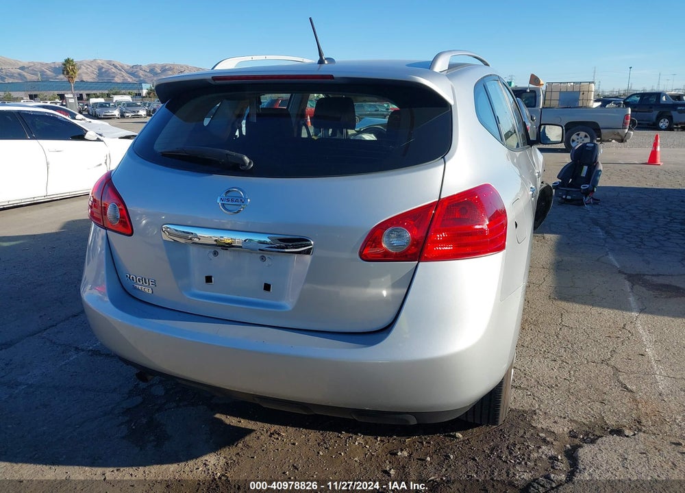 2015 NISSAN ROGUE SELECT S VIN: JN8AS5MT5FW658293