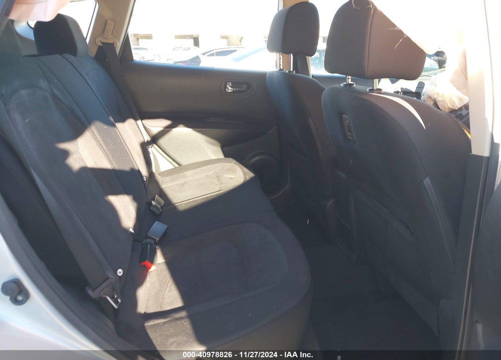 2015 NISSAN ROGUE SELECT S VIN: JN8AS5MT5FW658293