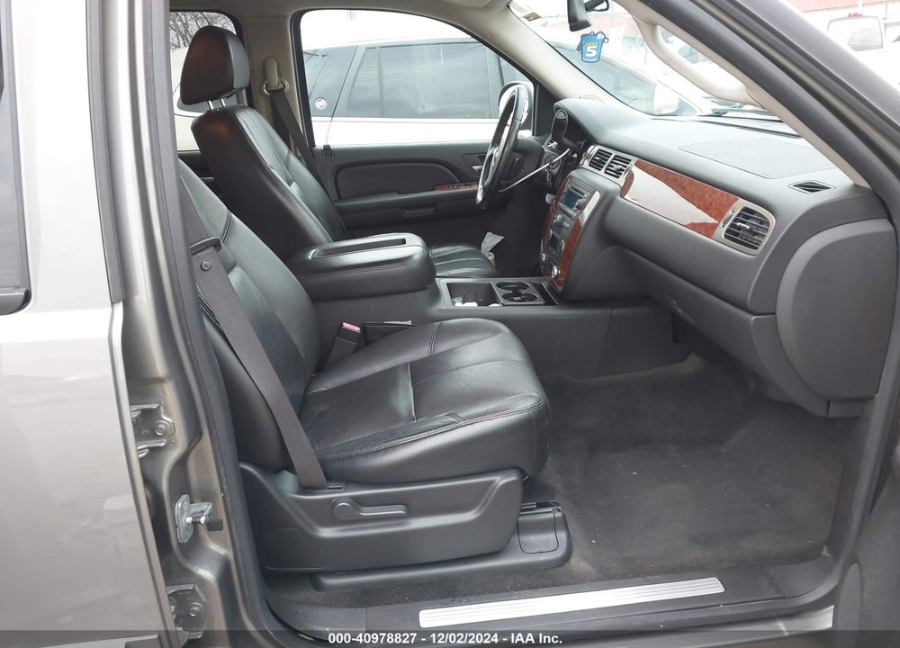 2007 CHEVROLET SUBURBAN 1500 LT VIN: 1GNFK16347J251742