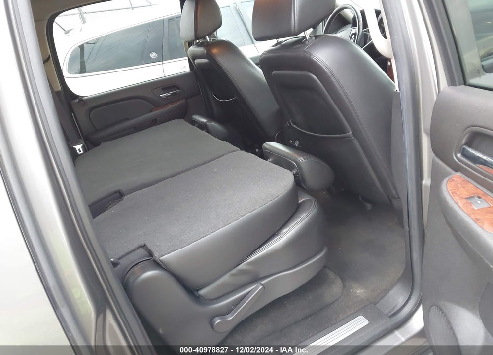 2007 CHEVROLET SUBURBAN 1500 LT VIN: 1GNFK16347J251742