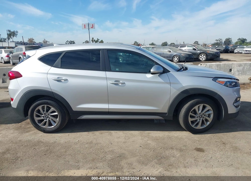 2018 HYUNDAI TUCSON SEL VIN: KM8J33A43JU816768