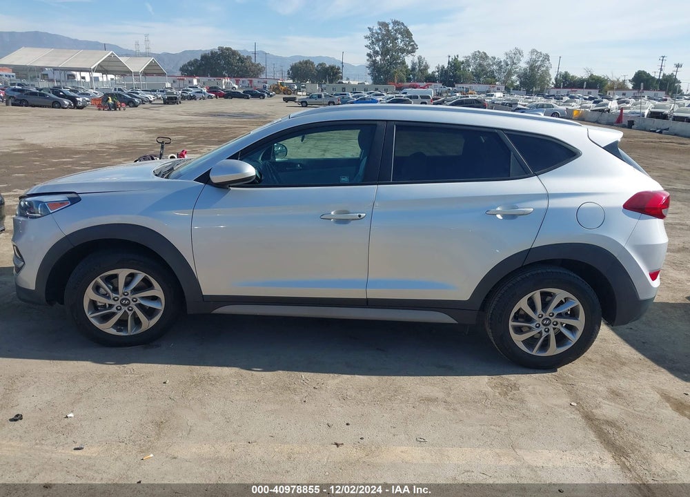 2018 HYUNDAI TUCSON SEL VIN: KM8J33A43JU816768