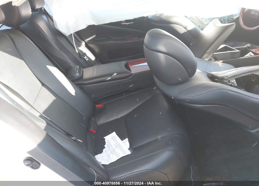 2011 LEXUS LS 460 VIN: JTHBL5EF4B5105395
