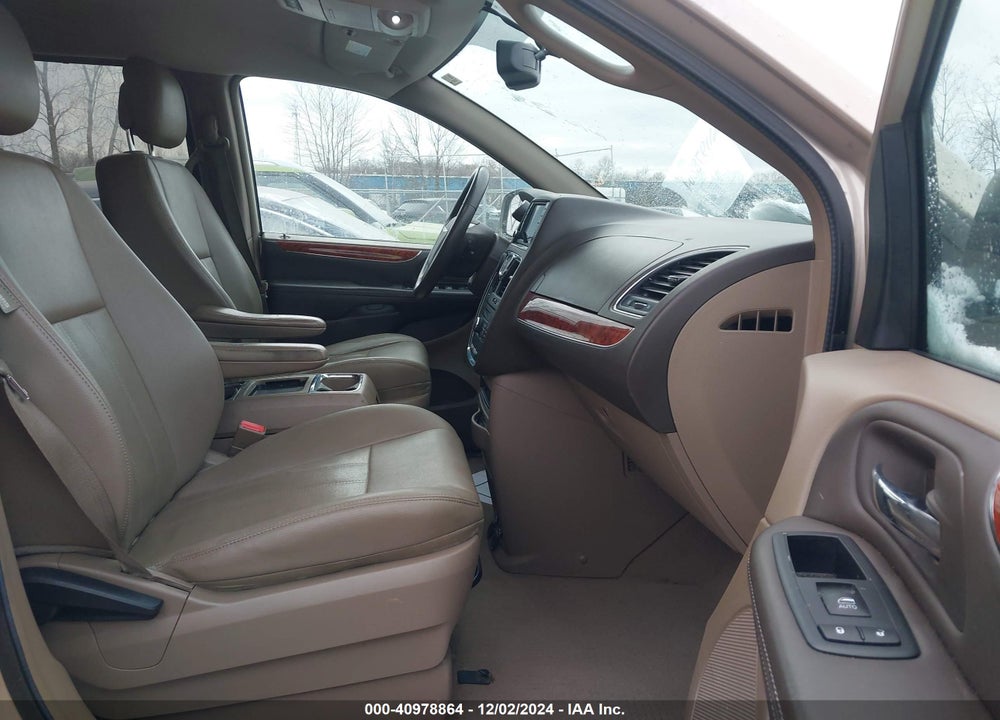 2016 CHRYSLER TOWN & COUNTRY TOURING VIN: 2C4RC1BG5GR207580