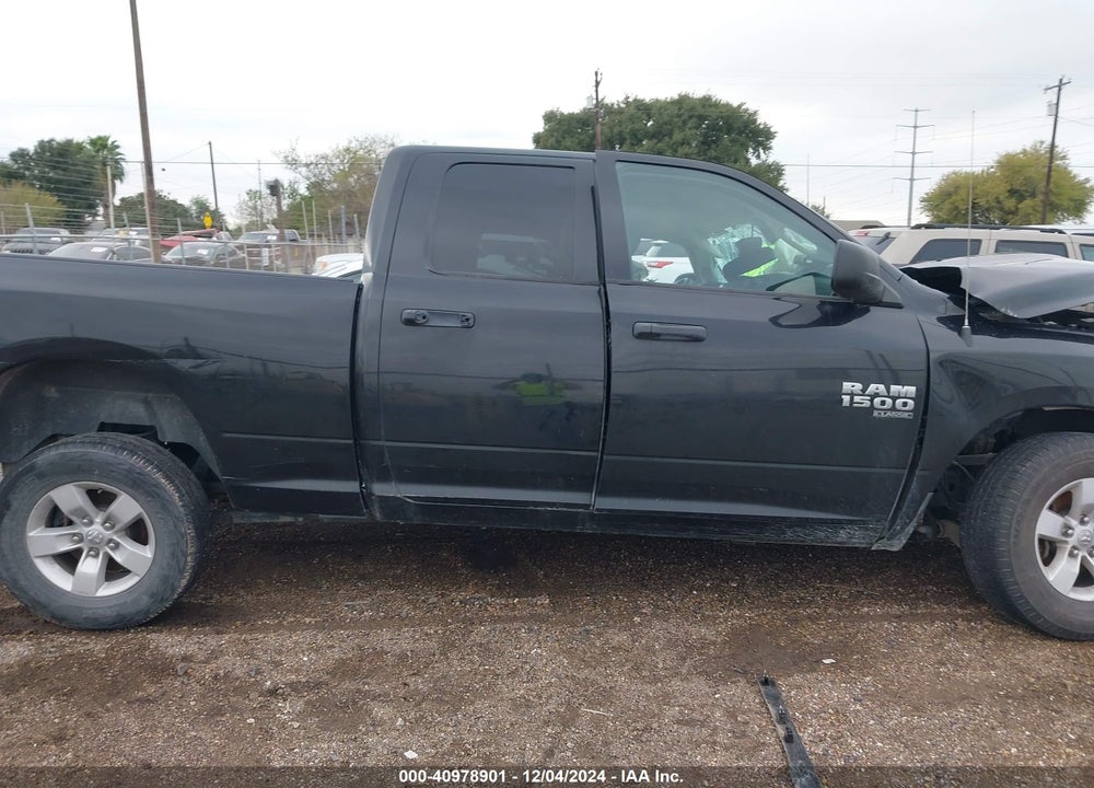 2019 RAM 1500 CLASSIC VIN: 1C6RR6FG9KS526405