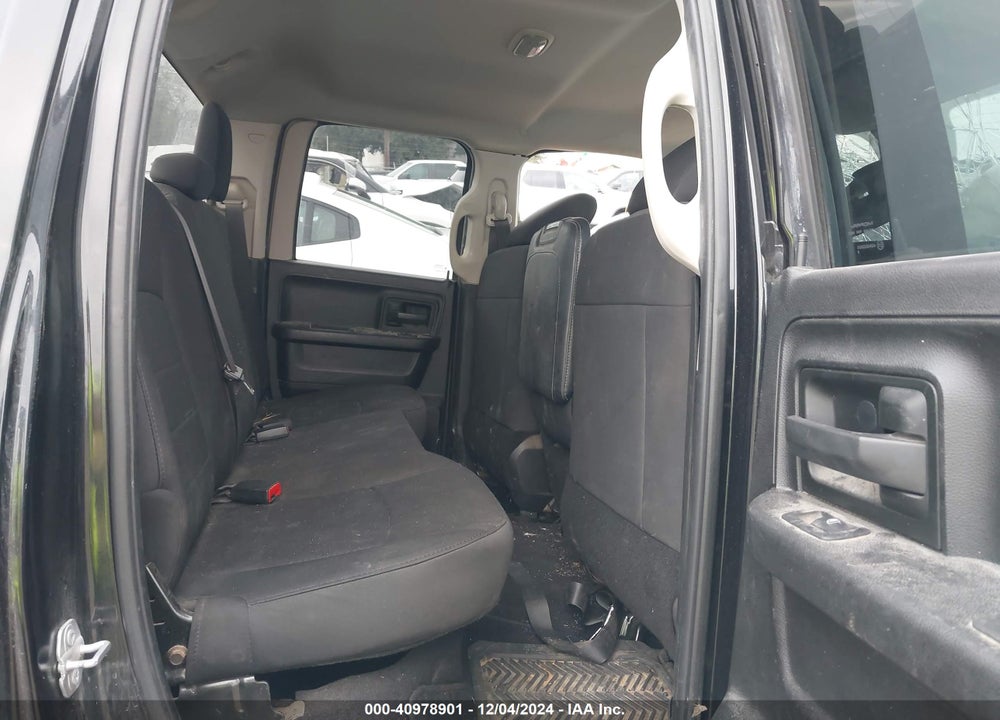 2019 RAM 1500 CLASSIC VIN: 1C6RR6FG9KS526405