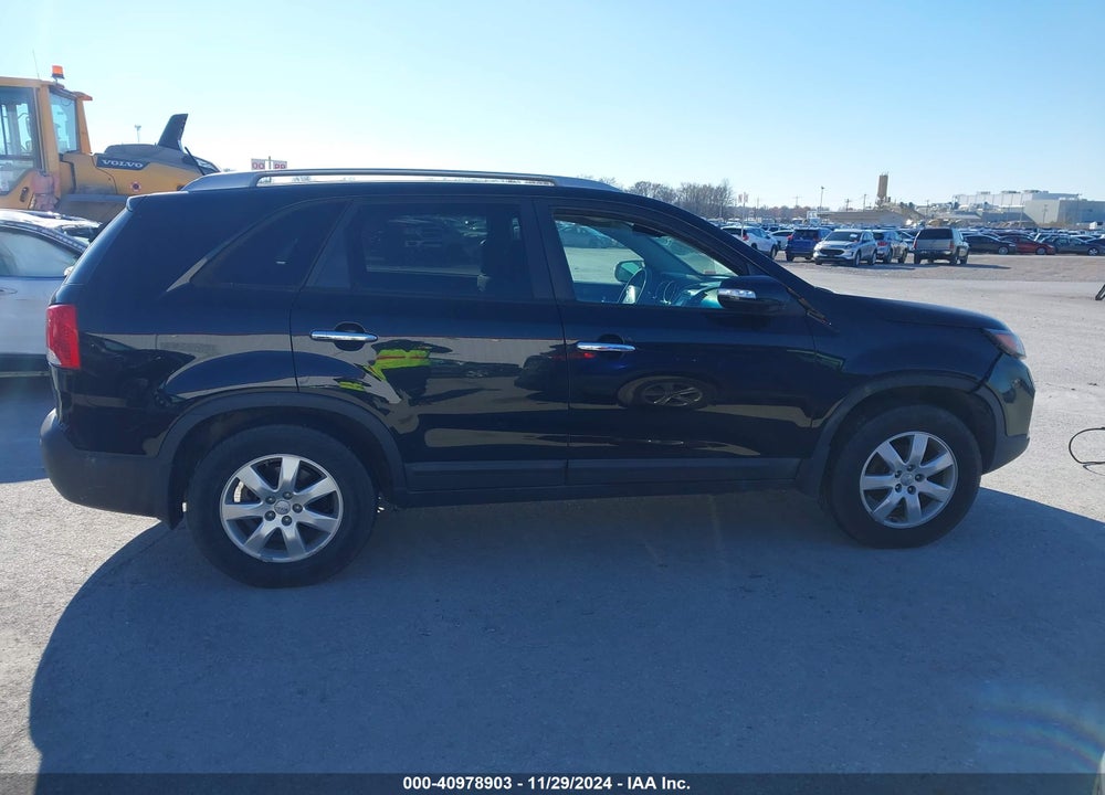 2013 KIA SORENTO LX VIN: 5XYKT3A6XDG363488