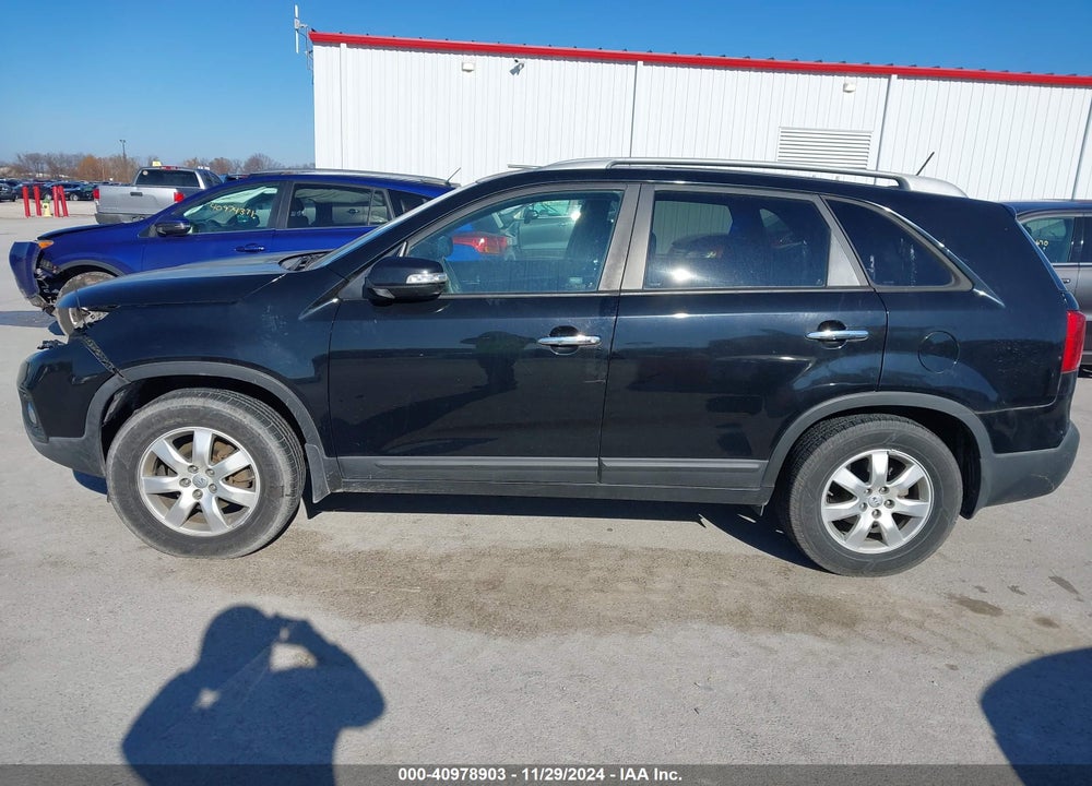 2013 KIA SORENTO LX VIN: 5XYKT3A6XDG363488