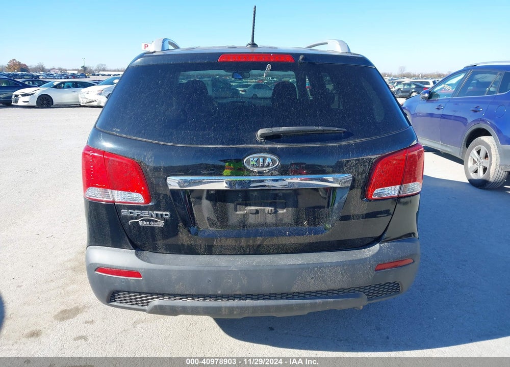 2013 KIA SORENTO LX VIN: 5XYKT3A6XDG363488