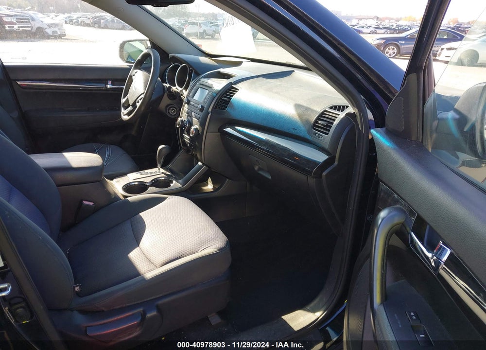 2013 KIA SORENTO LX VIN: 5XYKT3A6XDG363488