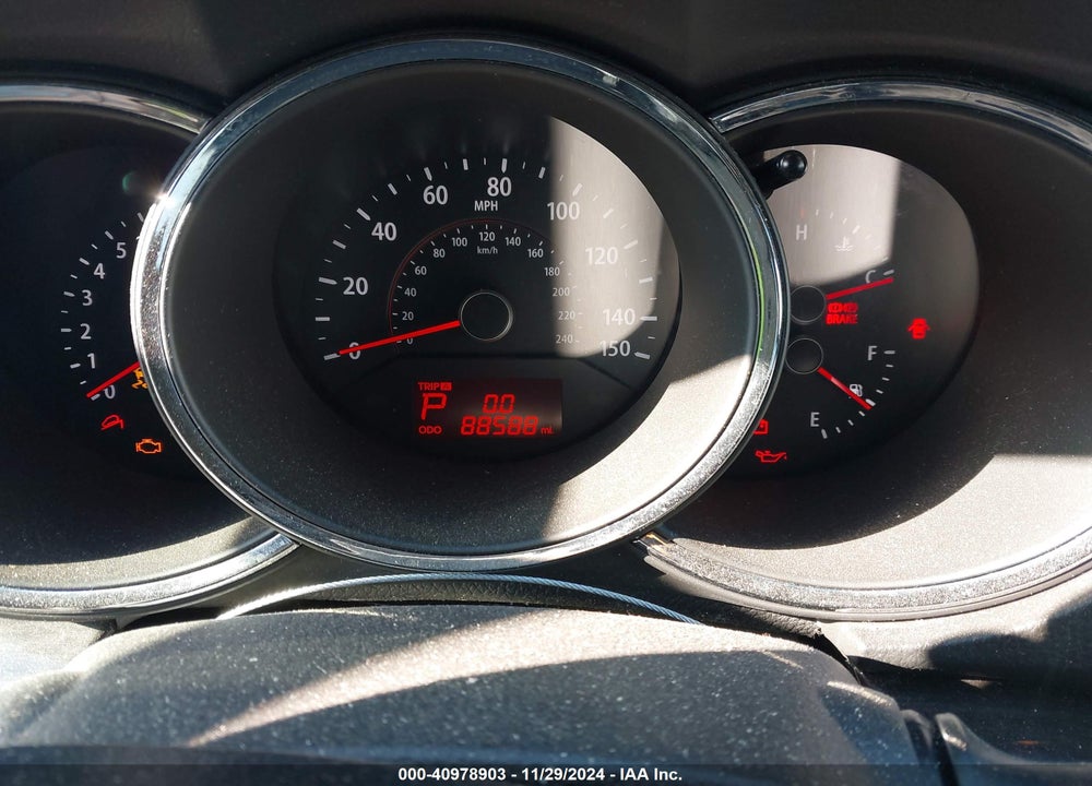 2013 KIA SORENTO LX VIN: 5XYKT3A6XDG363488