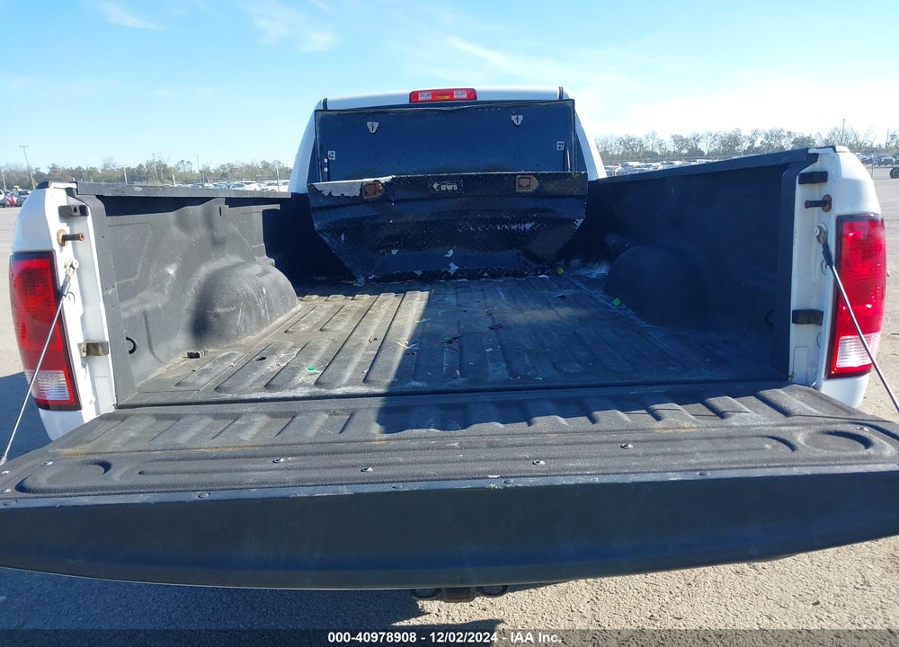 2017 RAM 1500 TRADESMAN 4X2 8' BOX VIN: 3C6JR6DG3HG654719