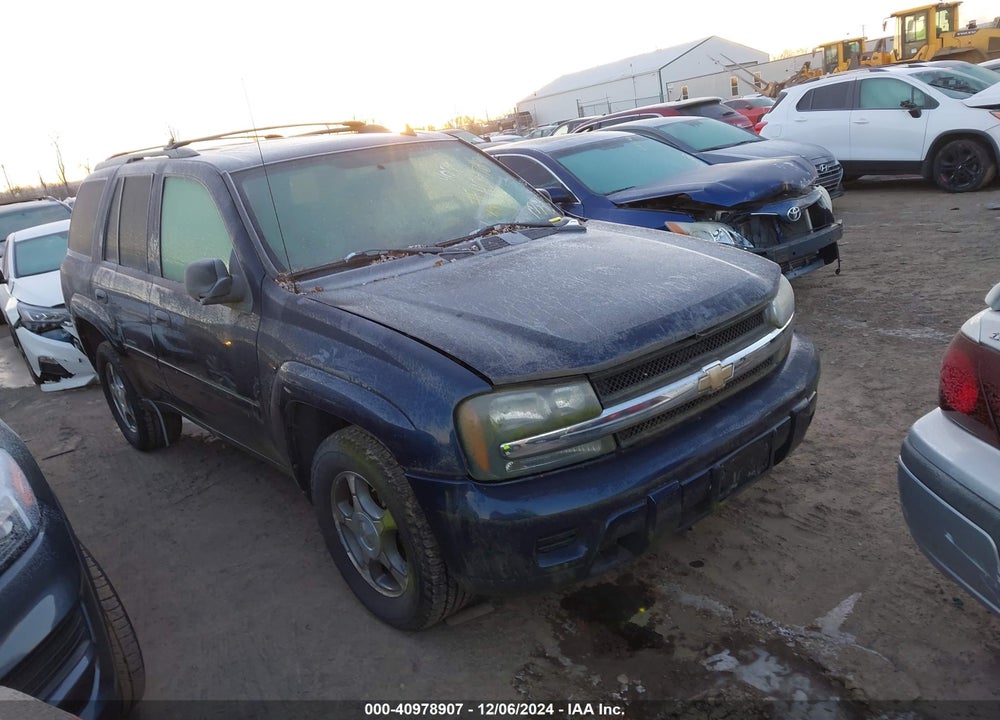 2007 CHEVROLET TRAILBLAZER LS VIN: 1GNDT13S472288817