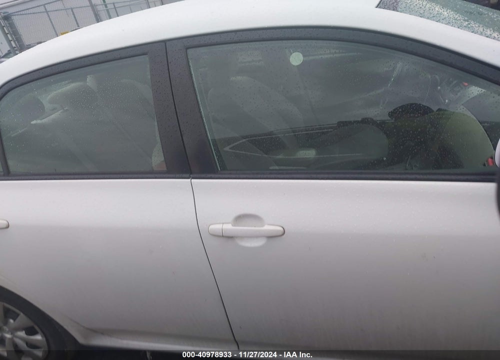 2011 TOYOTA COROLLA LE VIN: JTDBU4EE7BJ093881