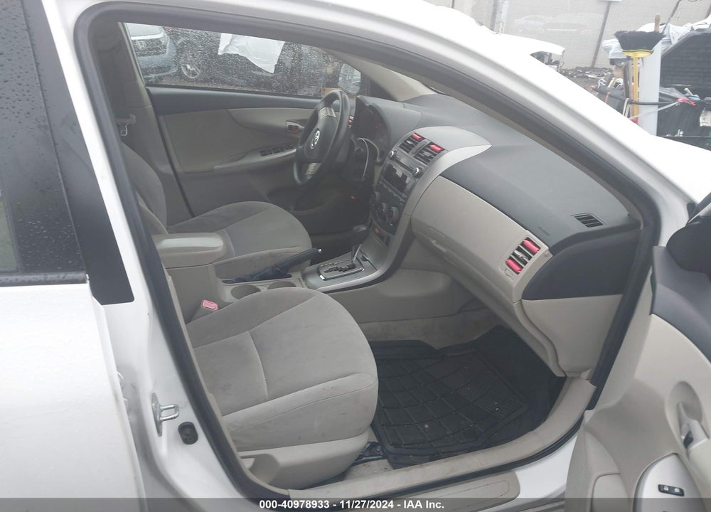 2011 TOYOTA COROLLA LE VIN: JTDBU4EE7BJ093881