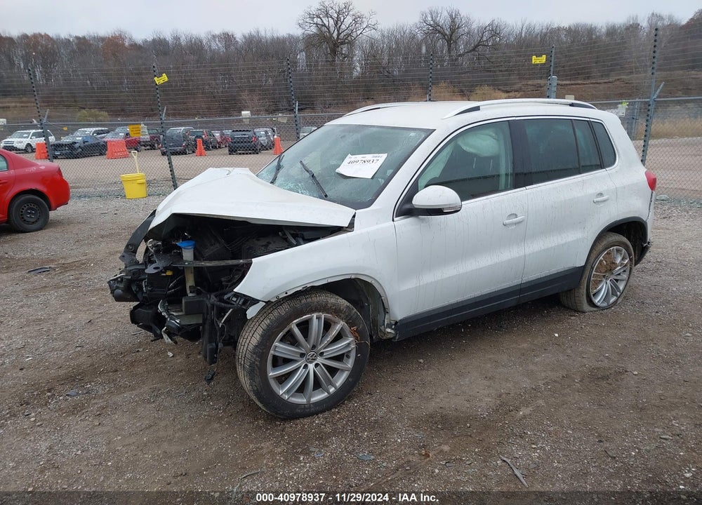 2014 VOLKSWAGEN TIGUAN SE VIN: WVGBV3AX5EW619524