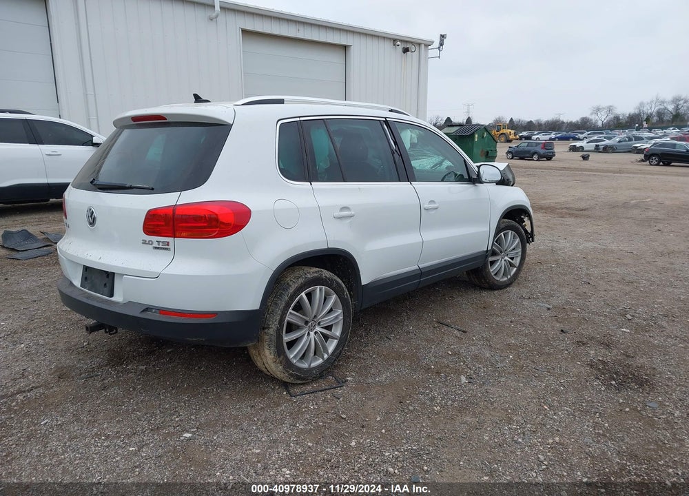 2014 VOLKSWAGEN TIGUAN SE VIN: WVGBV3AX5EW619524
