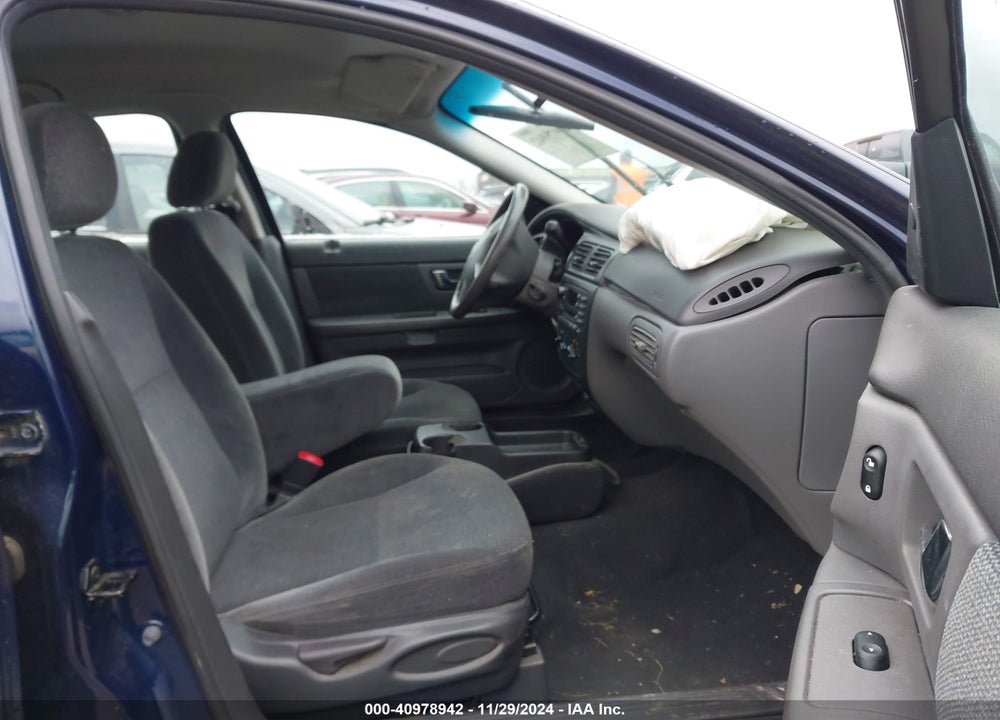 2002 FORD TAURUS SE VIN: 1FAFP53U12G126126